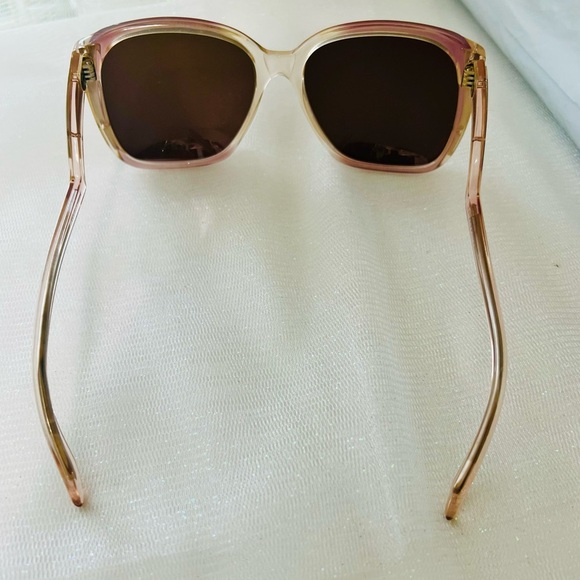 Barbie Pink Sunglasses - Picture 6 of 7